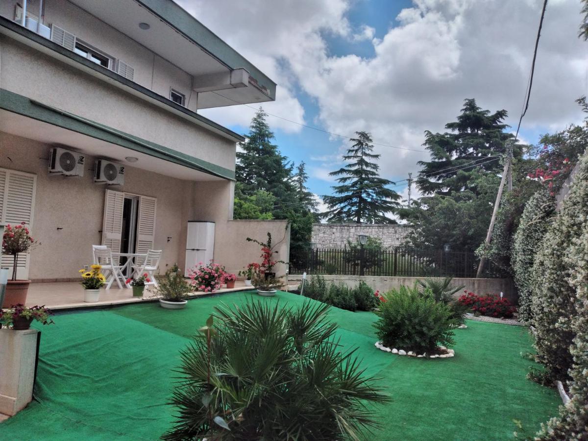 Casa Di Tina Hotel Castellana Grotte Exterior photo