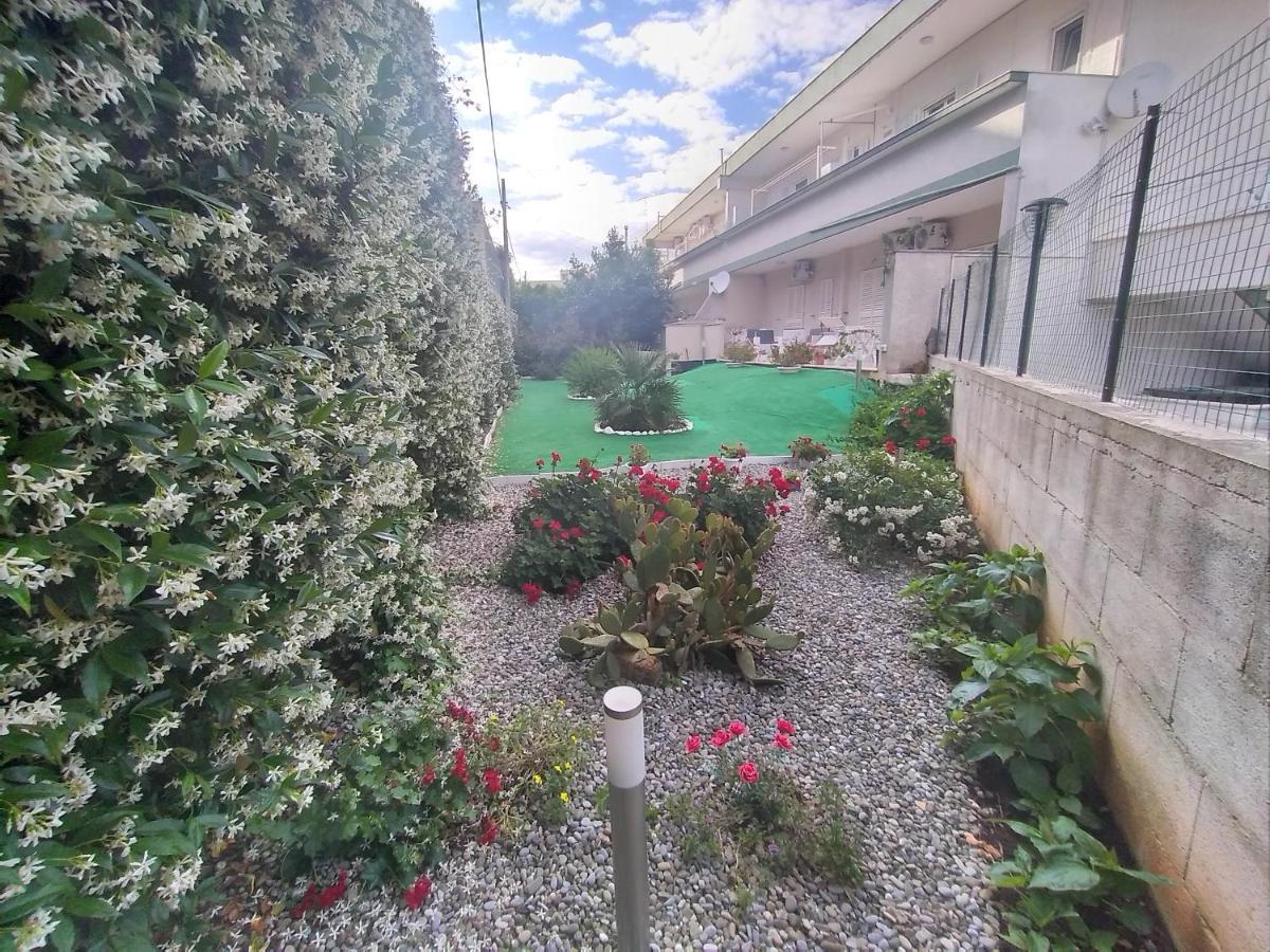 Casa Di Tina Hotel Castellana Grotte Exterior photo